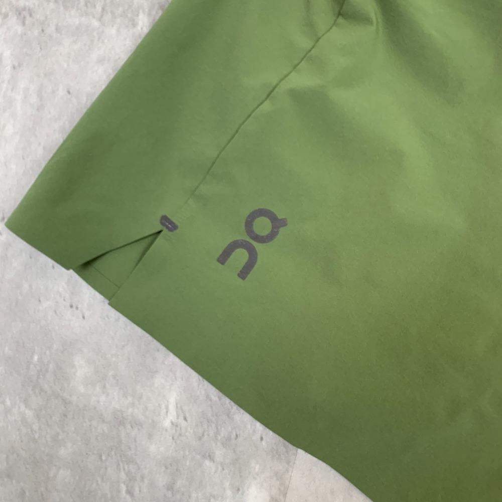 On Cloud Hybrid Shorts Mens Large Green Training Lightweight Running Climbing - Picture 2 of 11